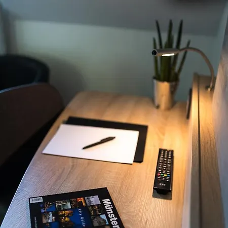 Hueerlaender מלון מונסטר