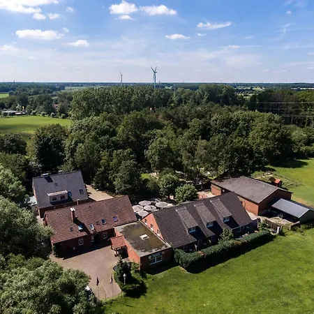 Hueerlaender מונסטר